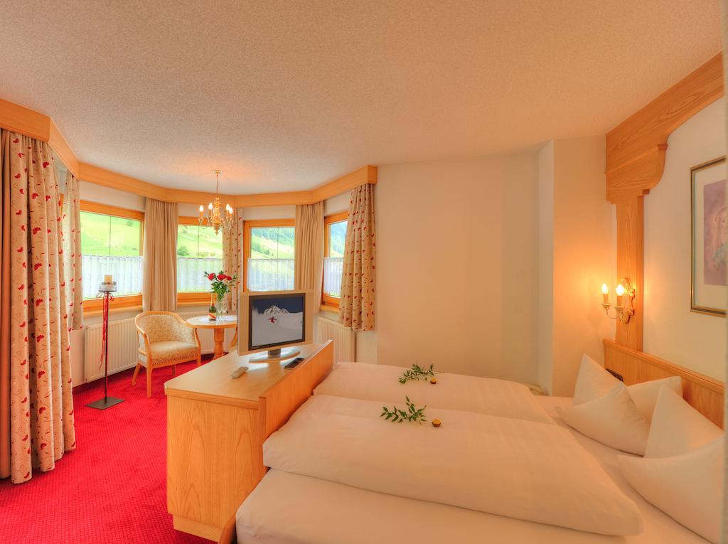 Hotel Verwall Ischgl Pokoj fotografie